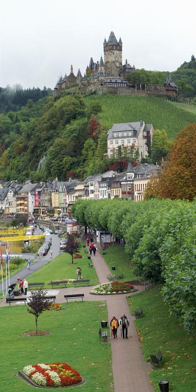 Moselland Hotel Im Enderttal Zum Onkel Willi Cochem Luaran gambar